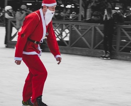 christmas ice skating (1).jpg